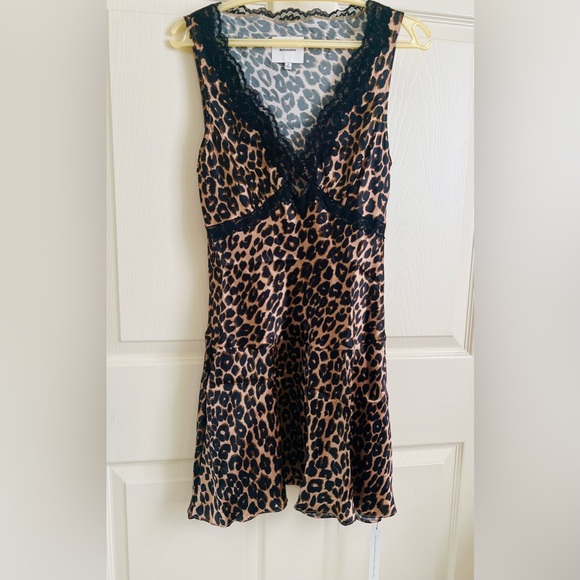 NWT- Reformation Belva Silk Dress in Leo Brown Leopard Black Lace Mini Dress - Picture 8 of 11